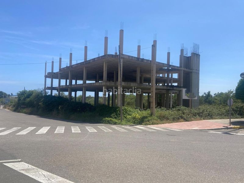 Foto 8646036d-3278-4593-aa34-e4d21ce07b19. Edifici a verge de montserrat 32 a Alcanar