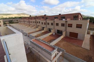 Maison  O'callaghan. Casas adosadas con piscina, jardín y garaje