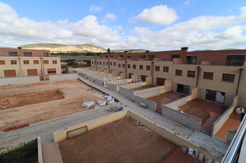 Foto 886be44d-fc99-4e64-91a0-e8229a975323. Casa amb piscina a Ulldecona