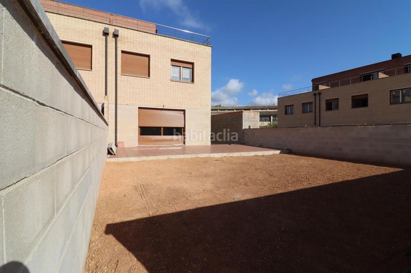 Foto c53a2104-9d5d-4a3b-94cc-74465a017be7. Casa amb piscina a Ulldecona