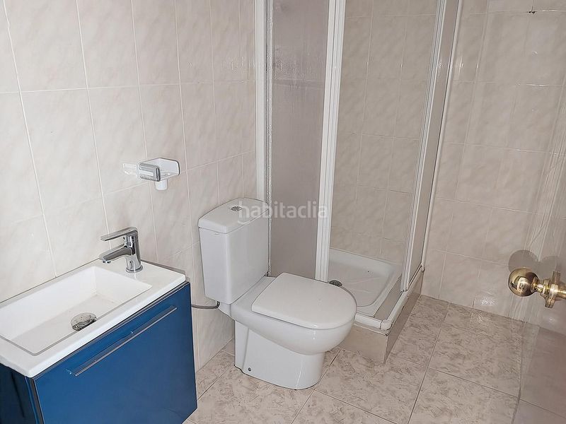 Foto 4a09230d-cc00-4b02-a947-9e68085482dc. Piso en carretera de godall 27 piso vpo 3 habitaciones 2 baños a reformar tarragona en Ulldecona