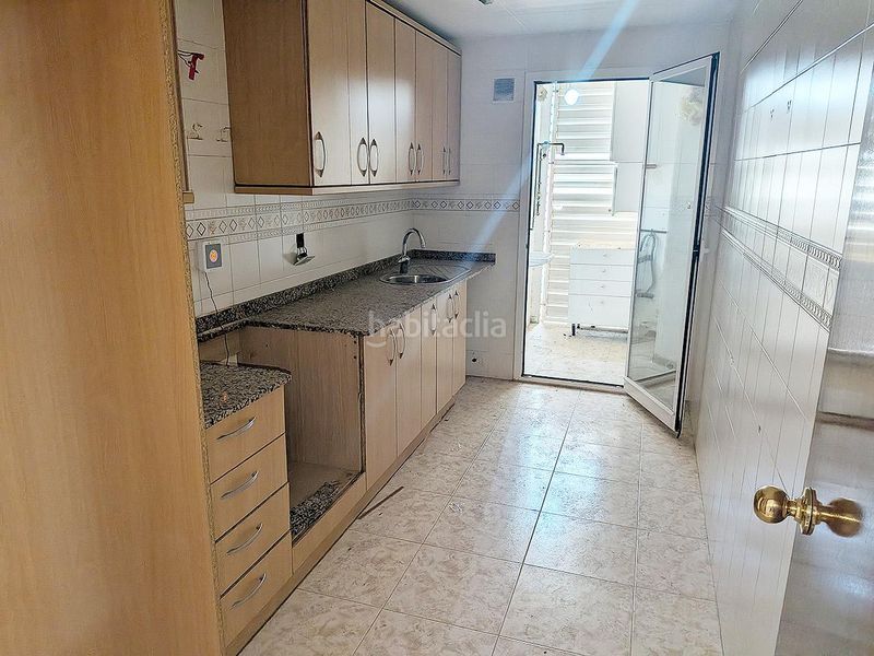 Foto 4cd88c47-c381-4482-a16c-1c6f638a41d1. Piso en carretera de godall 27 piso vpo 3 habitaciones 2 baños a reformar tarragona en Ulldecona