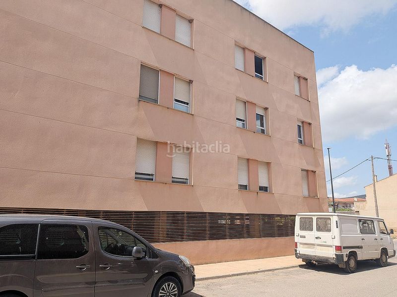 Foto 50fcf2e8-4fab-4ef5-a671-4fc4df376016. Piso en carretera de godall 27 piso vpo 3 habitaciones 2 baños a reformar tarragona en Ulldecona