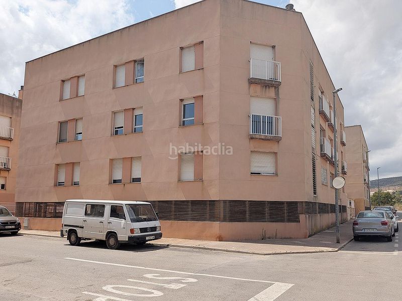 Foto 5a70d73c-a394-4fe6-b3fb-d2f445dabbec. Piso en carretera de godall 27 piso vpo 3 habitaciones 2 baños a reformar tarragona en Ulldecona