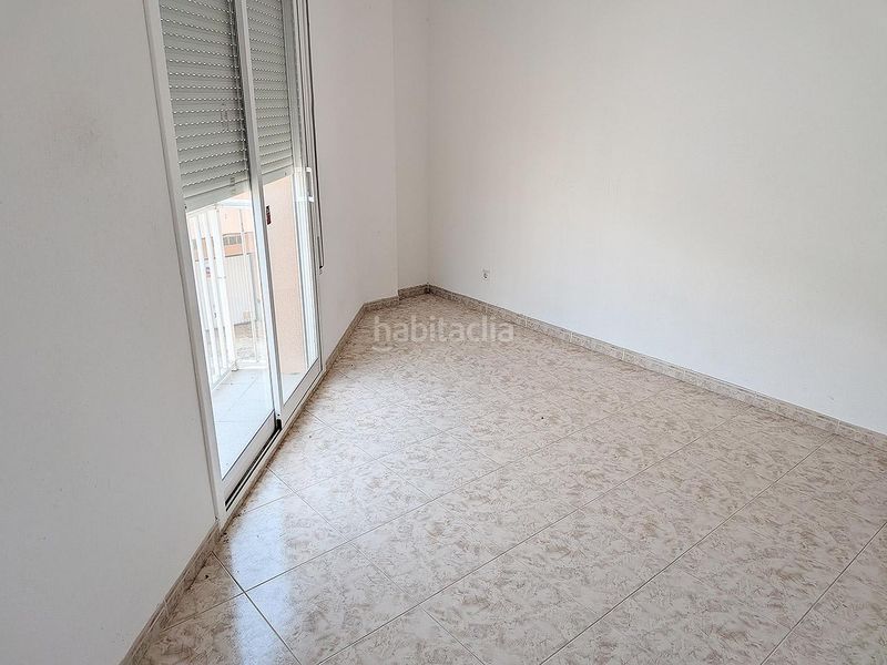 Foto a8cf6743-2d3c-4672-9cc5-711c3412fd8b. Piso en carretera de godall 27 piso vpo 3 habitaciones 2 baños a reformar tarragona en Ulldecona