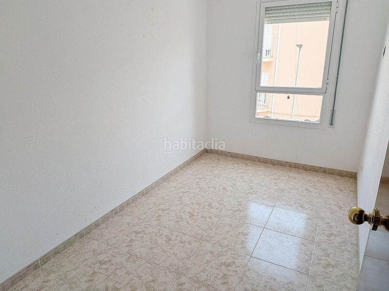 Foto c05243d1-eecd-41b9-98b0-f89b44bcd5ed. Piso en carretera de godall 27 piso vpo 3 habitaciones 2 baños a reformar tarragona en Ulldecona