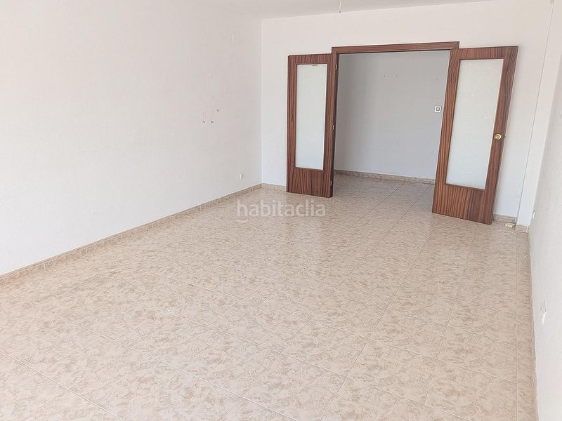 Foto d13bcf76-9362-4f14-86e1-338aa03f00bf. Piso en carretera de godall 27 piso vpo 3 habitaciones 2 baños a reformar tarragona en Ulldecona