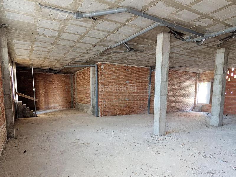 Foto afbb3bbd-8e60-46d7-9319-537362ec972b. Local comercial a Ulldecona