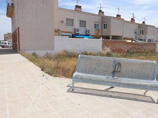 Terreny residencial  Carrer valència. Solar soleado de 92m² edificable en ulldecona (tarragona). solar