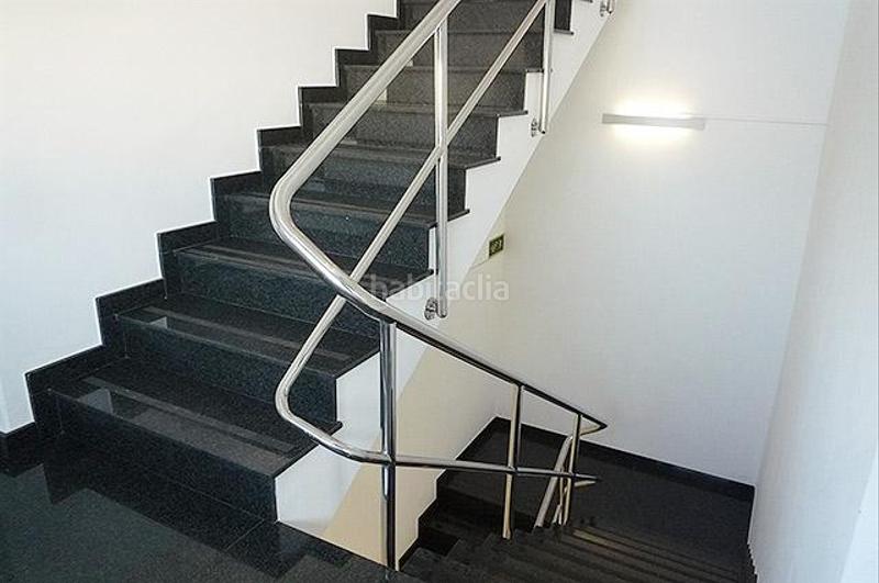 Foto 43e15ac9-5feb-48a0-a570-58d9317f60cd. Bâtiment à usage industriel dans carrer de londres 4 dans Ulldecona