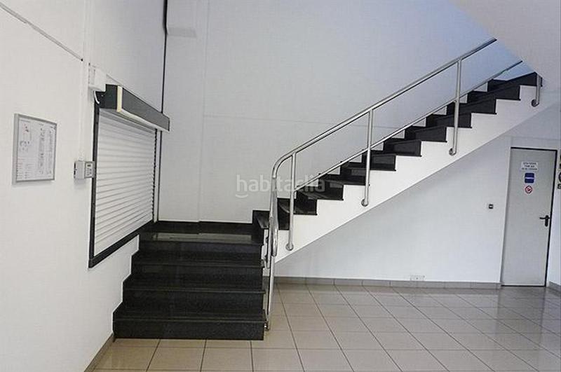 Foto a1bf7c81-cf61-42d0-af18-d638ec2236a6. Bâtiment à usage industriel dans carrer de londres 4 dans Ulldecona