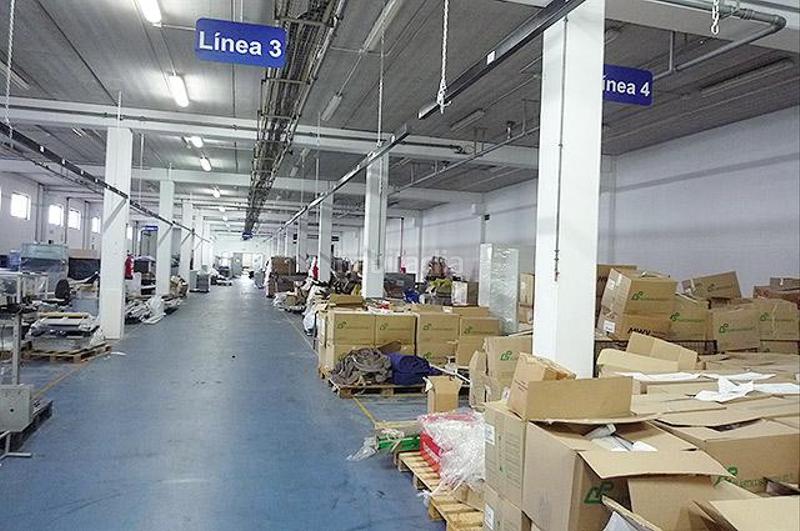 Foto 27d395a5-3f44-4e29-aa89-c3025f48c489. Capannone industriale in carrer de londres 4 in Ulldecona