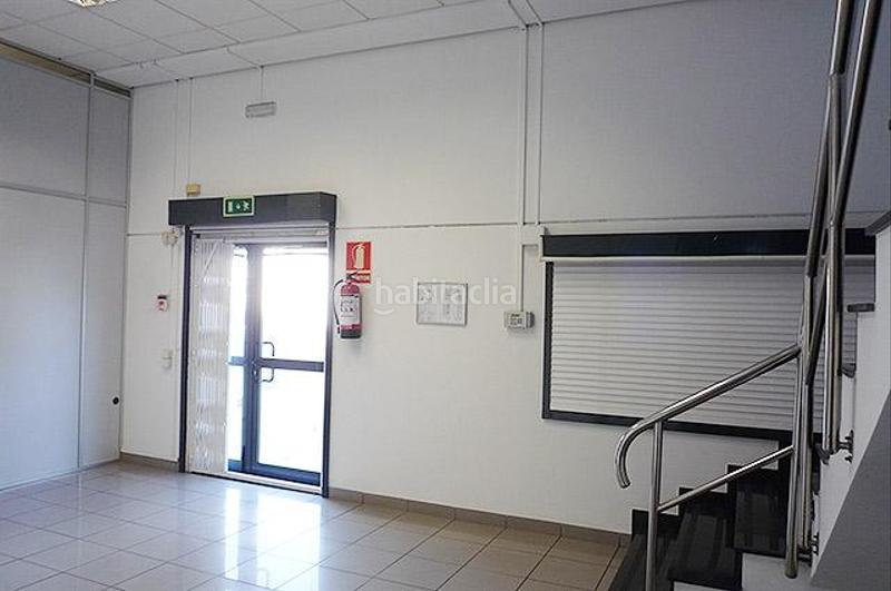 Foto 52c41e83-80d3-4c8a-bf7e-78ba4430deba. Capannone industriale in carrer de londres 4 in Ulldecona