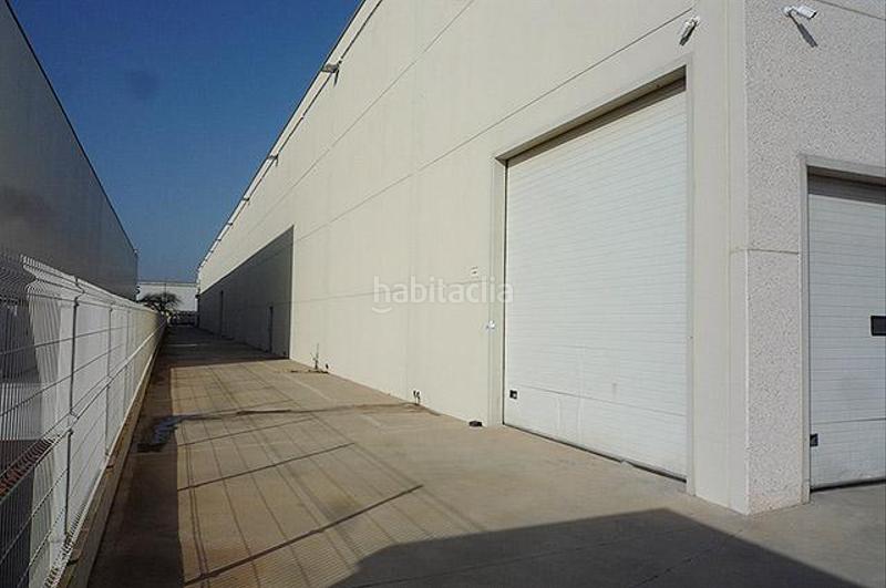 Foto 6de59ae0-7b6c-4c75-947d-5f9bf27987f1. Capannone industriale in carrer de londres 4 in Ulldecona