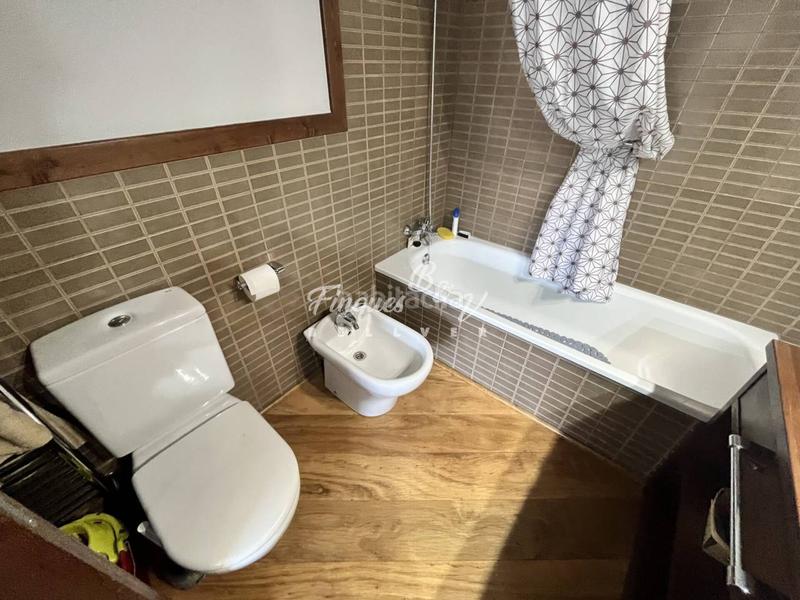 Foto a42c3639-8d86-4e77-a101-42c6b5c7c8c6. Haus in francesc macia 20 in Bellver de Cerdanya