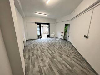 Edifici a Belloch 1. Edificio en venta en bourgmadame