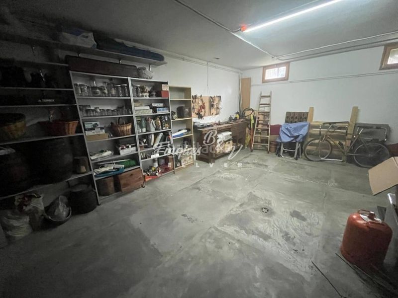 Foto 1dfc6892-c4b7-4e53-b823-9486fb986e46. Semi detached house with heating parking in Bellver de Cerdanya