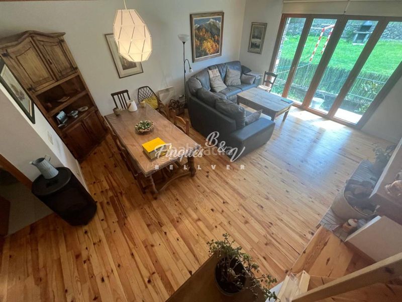 Foto 20dc93f2-8c59-41c7-a7d8-ee2ae5e43c86. Semi detached house with heating parking in Bellver de Cerdanya
