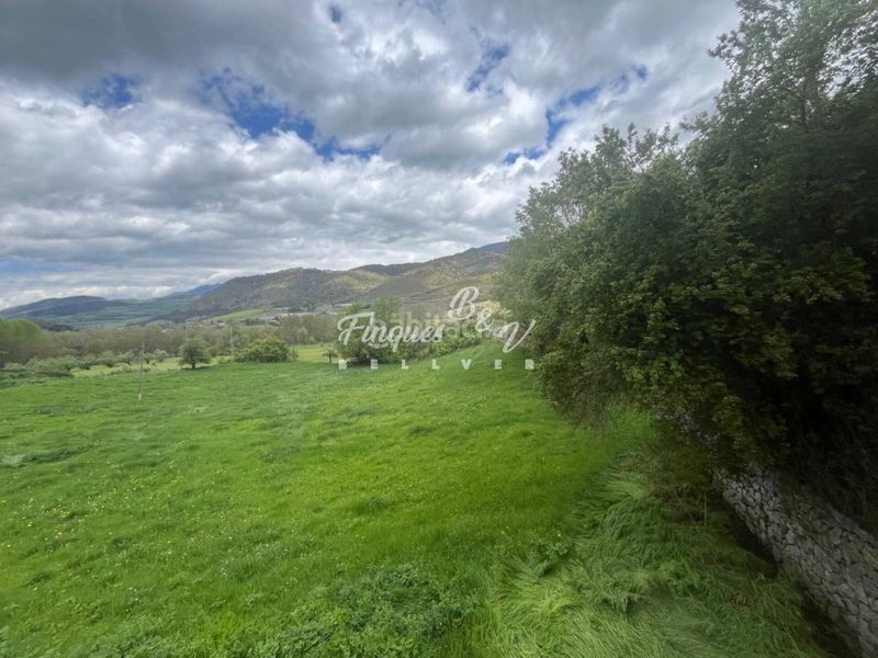 Foto 72add6c7-ca8c-4d1d-959f-a13337f474f3. Semi detached house with heating parking in Bellver de Cerdanya