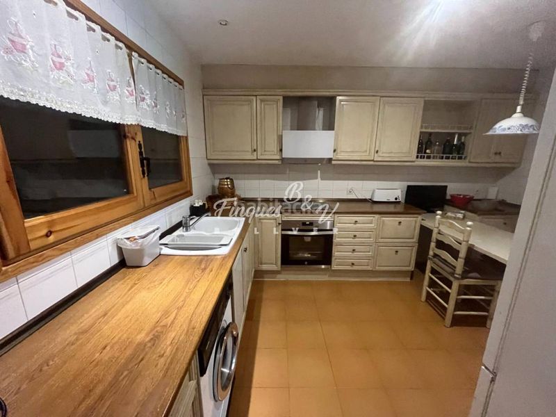 Foto 8fbfff99-a6fd-406e-8fd5-d1671d71704e. Semi detached house with heating parking in Bellver de Cerdanya