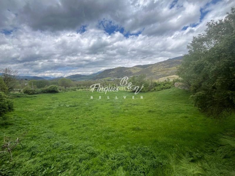 Foto f6ebb24b-6f57-453a-b97a-324063aa6c52. Semi detached house with heating parking in Bellver de Cerdanya
