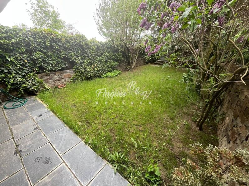 Foto fd7e48d1-690a-496f-866f-405cfbd793ba. Semi detached house with heating parking in Bellver de Cerdanya