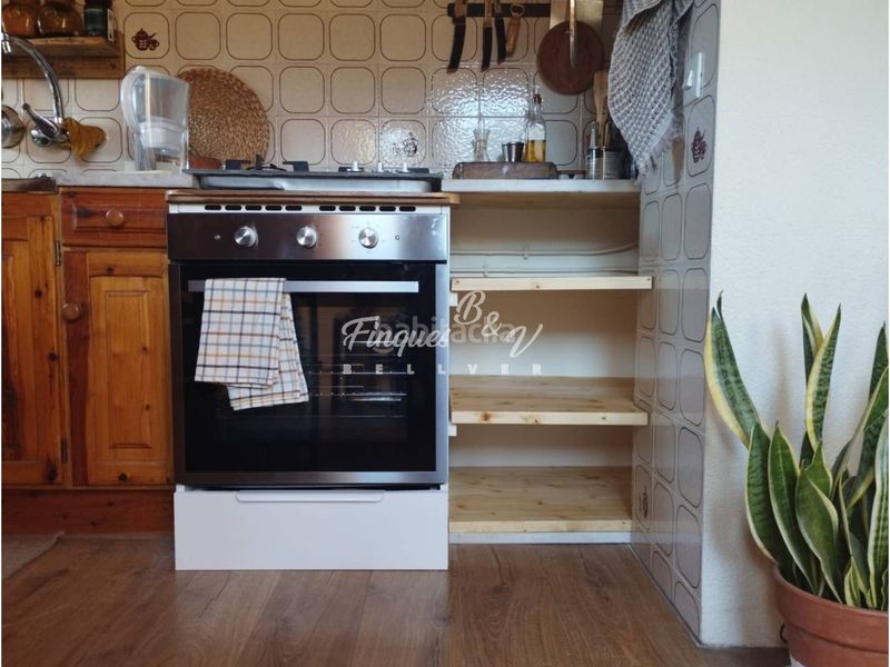 Foto aaa84df1-9766-4bae-9c9d-2f1e3a5a383b. Ático en calle castell 6 piso ático en venta en Prats i Sansor