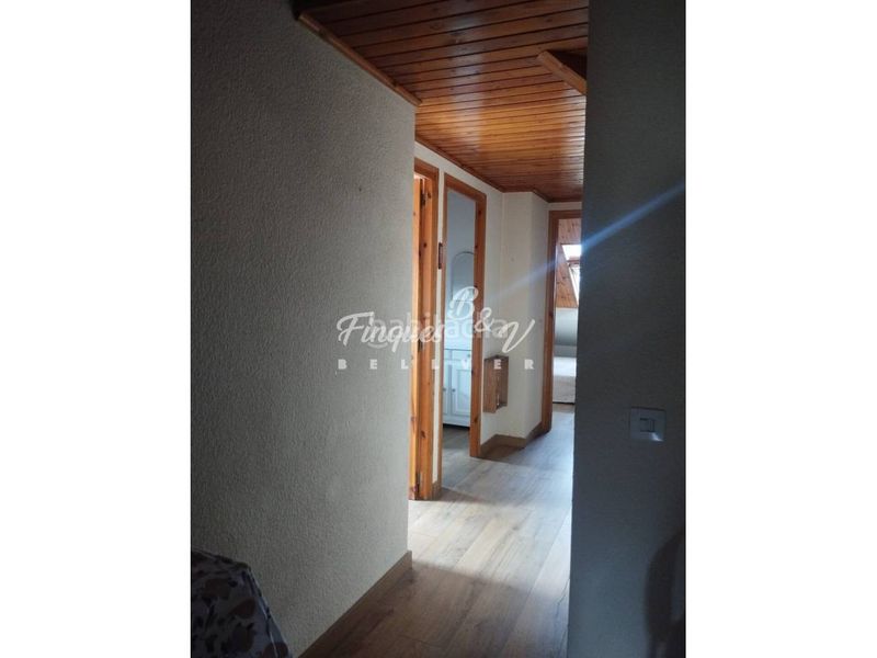 Foto c8b39dce-c40a-4032-b8f7-8648cf7a9a3b. Ático en calle castell 6 piso ático en venta en Prats i Sansor