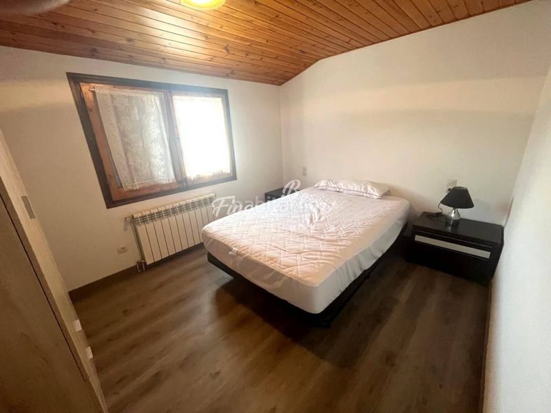 Foto 933a7dfb-f47a-495b-b15b-9af800e7b79e. Lloguer apartament a calle major 0 a Bellver de Cerdanya