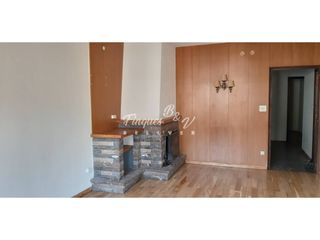 Lloguer Pis  Avenida coronel molera 0. Alquiler de piso espacioso y adaptado en puigcerdà