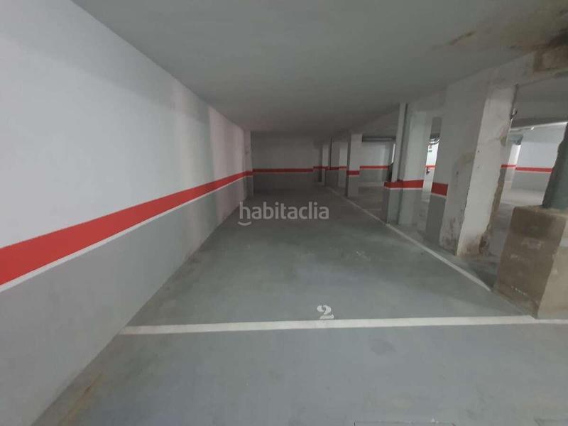 Foto f47a4e0a-b33a-4ce6-b4ec-e19461c3ad01. Parking voiture dans Pajaritos Granada