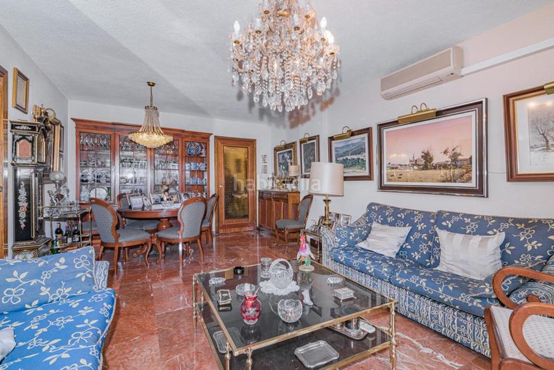 Foto d7aa4390-1794-4b25-b287-5a16d761c234. Piso gran piso centro en Cervantes Granada