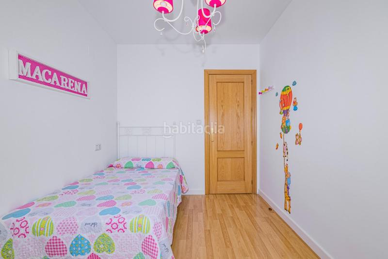 Foto 474823d2-2fab-445a-8712-b499261e5124. Pis a calle calle de cáñar a Rosaleda - Juventud Granada