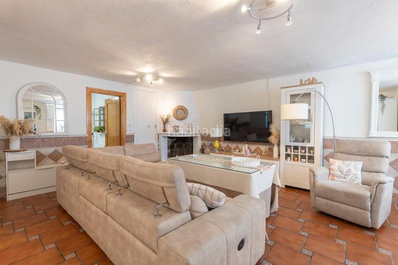 Foto d850d5a3-f867-4bfc-962c-22de45fbee3b. Casa pareada chalet en gojar en Gójar