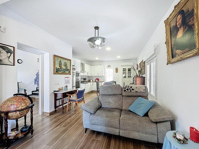 Foto 500a9d67-4c37-41d6-9909-a382558b68b9. House in calle de burgos 11 in Ciudad Jardín - Tagarete - El Zapillo Almería