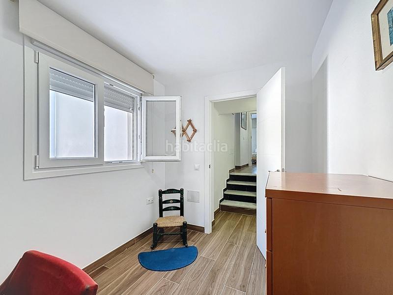 Foto 70f2499e-42c5-49c5-ba23-87803dd65288. House in calle de burgos 11 in Ciudad Jardín - Tagarete - El Zapillo Almería