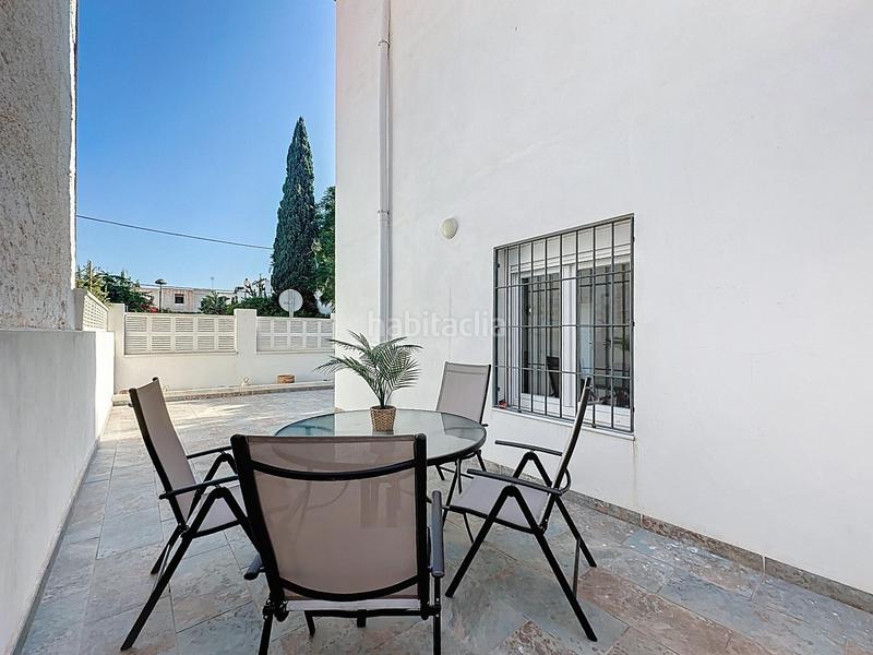 Foto b607c2ca-ebd7-41c6-a027-a895f5d9ed20. House in calle de burgos 11 in Ciudad Jardín - Tagarete - El Zapillo Almería