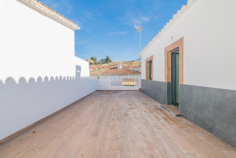 Foto 198ff573-707b-462e-9d0b-dd7cce5300e9. Chalet en calle calle de bernarda alba chale en los rebites huetor vega en Huétor Vega