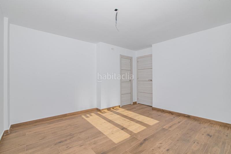 Foto d8d6a550-8f4e-4e18-9d90-35d6d7e74c4d. Chalet en calle calle de bernarda alba chale en los rebites huetor vega en Huétor Vega