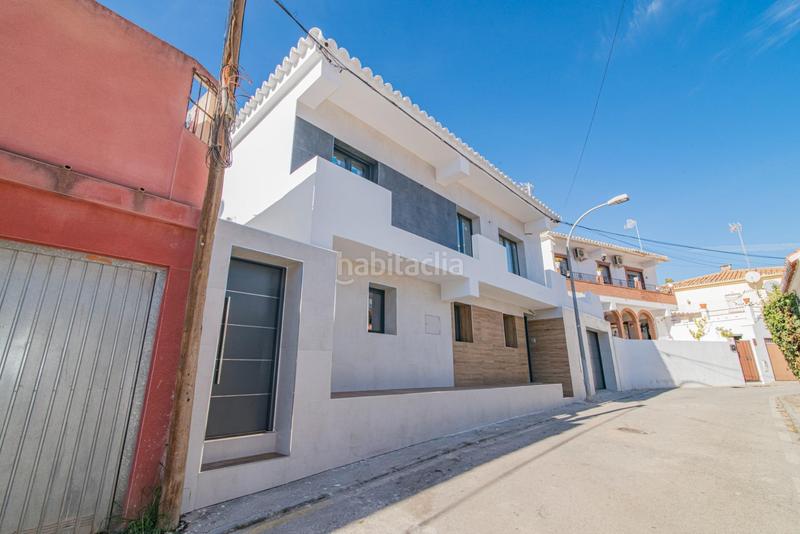 Foto e704d2b4-8d08-46a4-a297-95523f5f8c41. Chalet en calle calle de bernarda alba chale en los rebites huetor vega en Huétor Vega