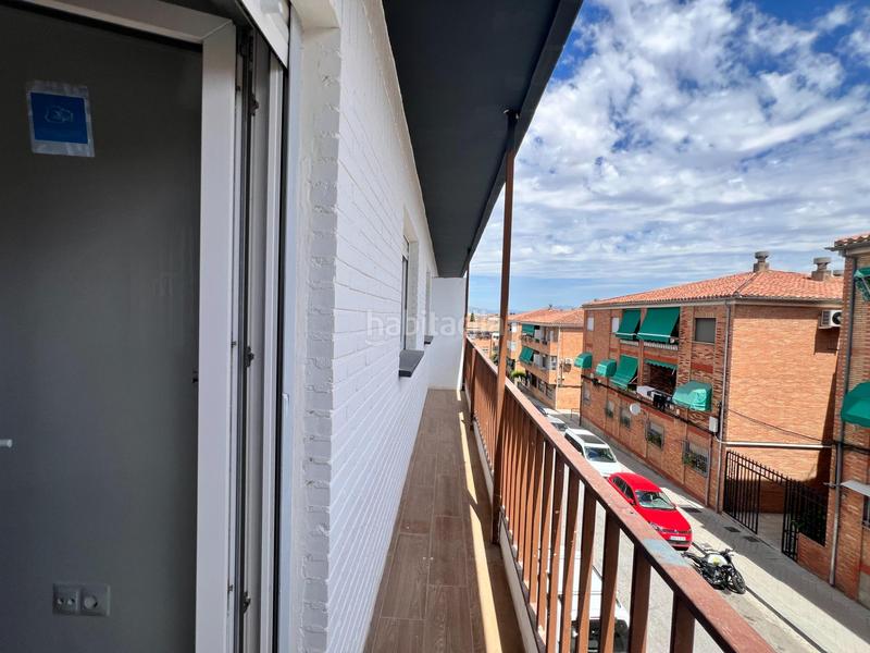 Foto 5999953b-4ff6-4f02-856f-75ce0f544157. Piso en calle de aristóteles un pisazo ideal para vivir o para invertir en una zona inmejorable. en Granada