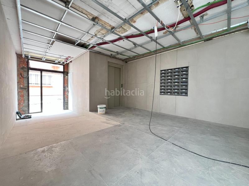 Foto a2773f7c-3083-43fb-b25e-898ae4416d7f. Piso en calle de aristóteles un pisazo ideal para vivir o para invertir en una zona inmejorable. en Granada