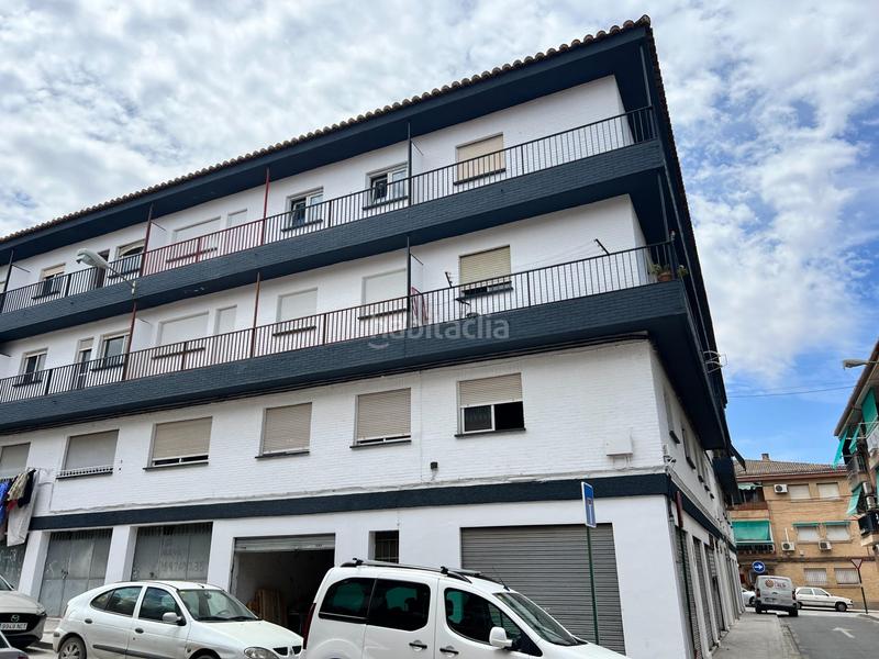 Foto d2582ff5-97b4-44b5-a1aa-1c0a71192ee7. Piso en calle de aristóteles un pisazo ideal para vivir o para invertir en una zona inmejorable. en Granada