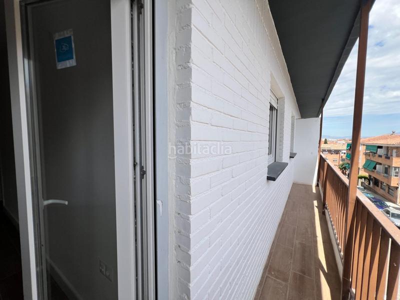 Foto dbcf0b9a-a75a-49cd-8666-f1382397f73a. Piso en calle de aristóteles un pisazo ideal para vivir o para invertir en una zona inmejorable. en Granada