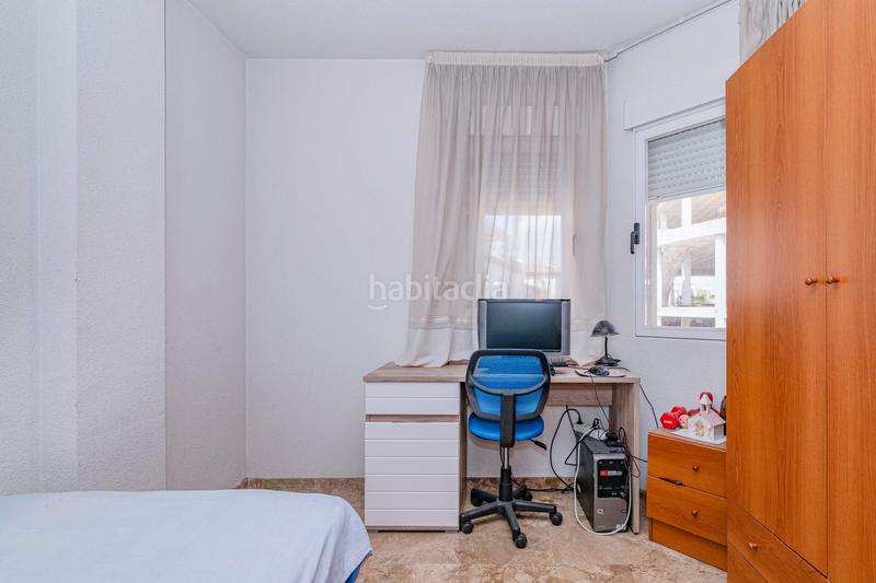 Foto 95b03c19-2090-4756-9c26-63ba96bfe727. Piso  en la zubia en La Zubia Ciudad Zubia (La)