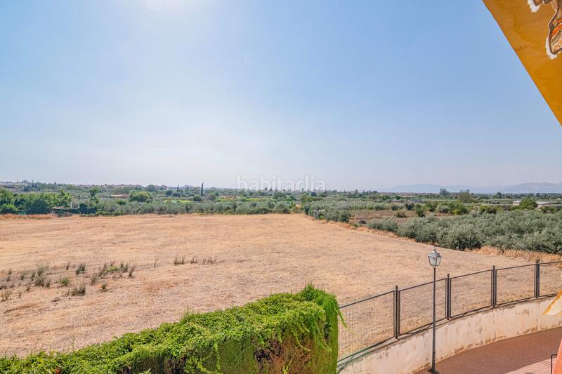 Foto a96e2219-d3ed-400a-83a2-d896845a9082. Piso  en la zubia en La Zubia Ciudad Zubia (La)
