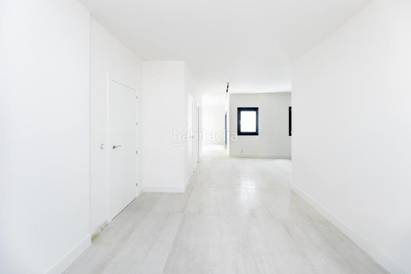 Foto cf59cb1e-7bf7-48e4-90bf-2d1833693637. Haus mit heizung parking in Poniente Armilla