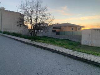 Terreny residencial a Láchar. Solares con vistas al castillo de lachar