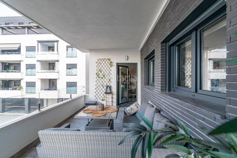 Foto a6b6c0d6-d360-4a4c-822d-c5581c1cf13e. Pis a calle darwin a San Miguel Armilla