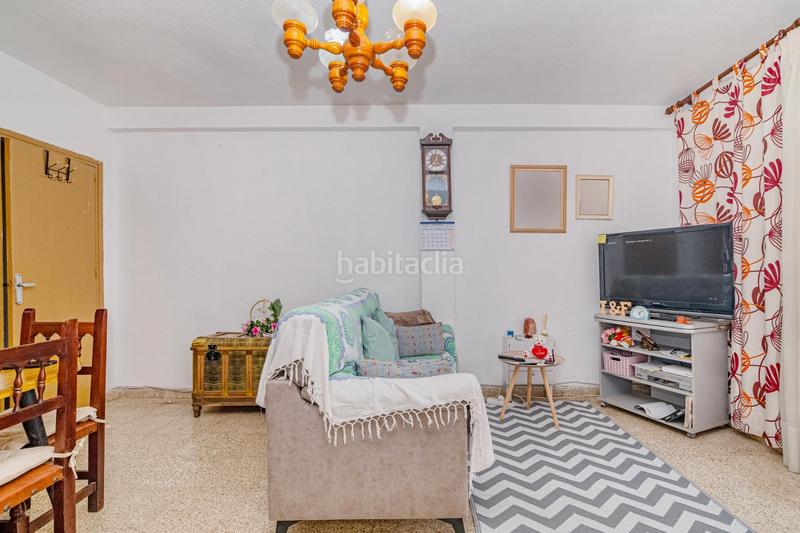 Foto 009cf388-f7ae-489e-87b7-c49cdc43b5b3. Piso  en el zaidinlos carmenes en Barrio de Zaidín Granada